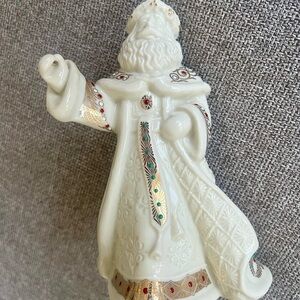 Lenox Victorian Santa in Cream and Gold